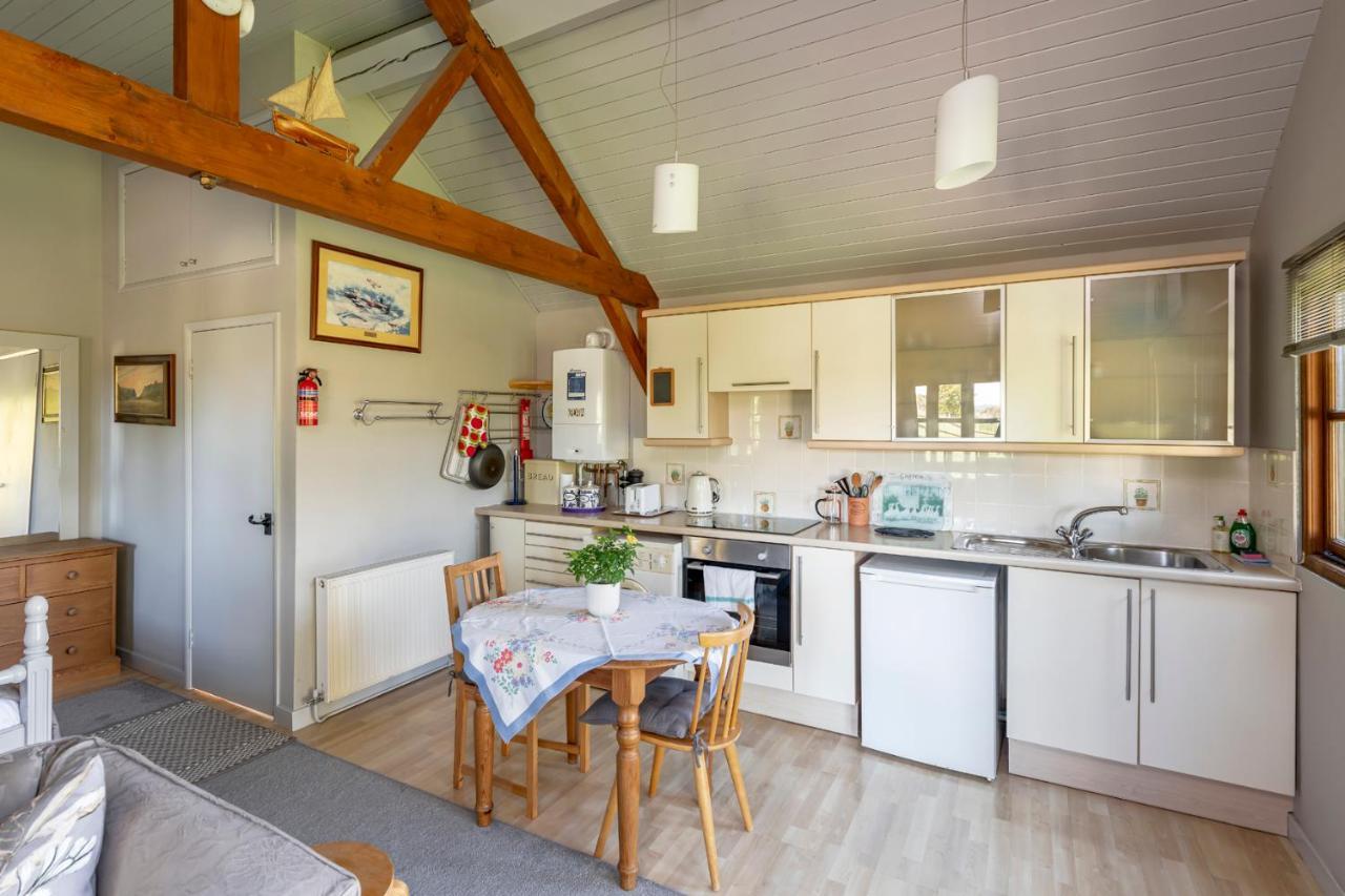 Beautiful Cottage With Stunning Views In Box บ็อกซ์ ภายนอก รูปภาพ