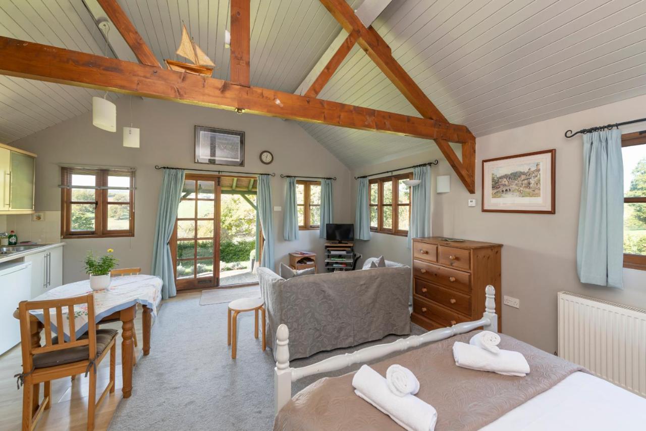 Beautiful Cottage With Stunning Views In Box บ็อกซ์ ภายนอก รูปภาพ